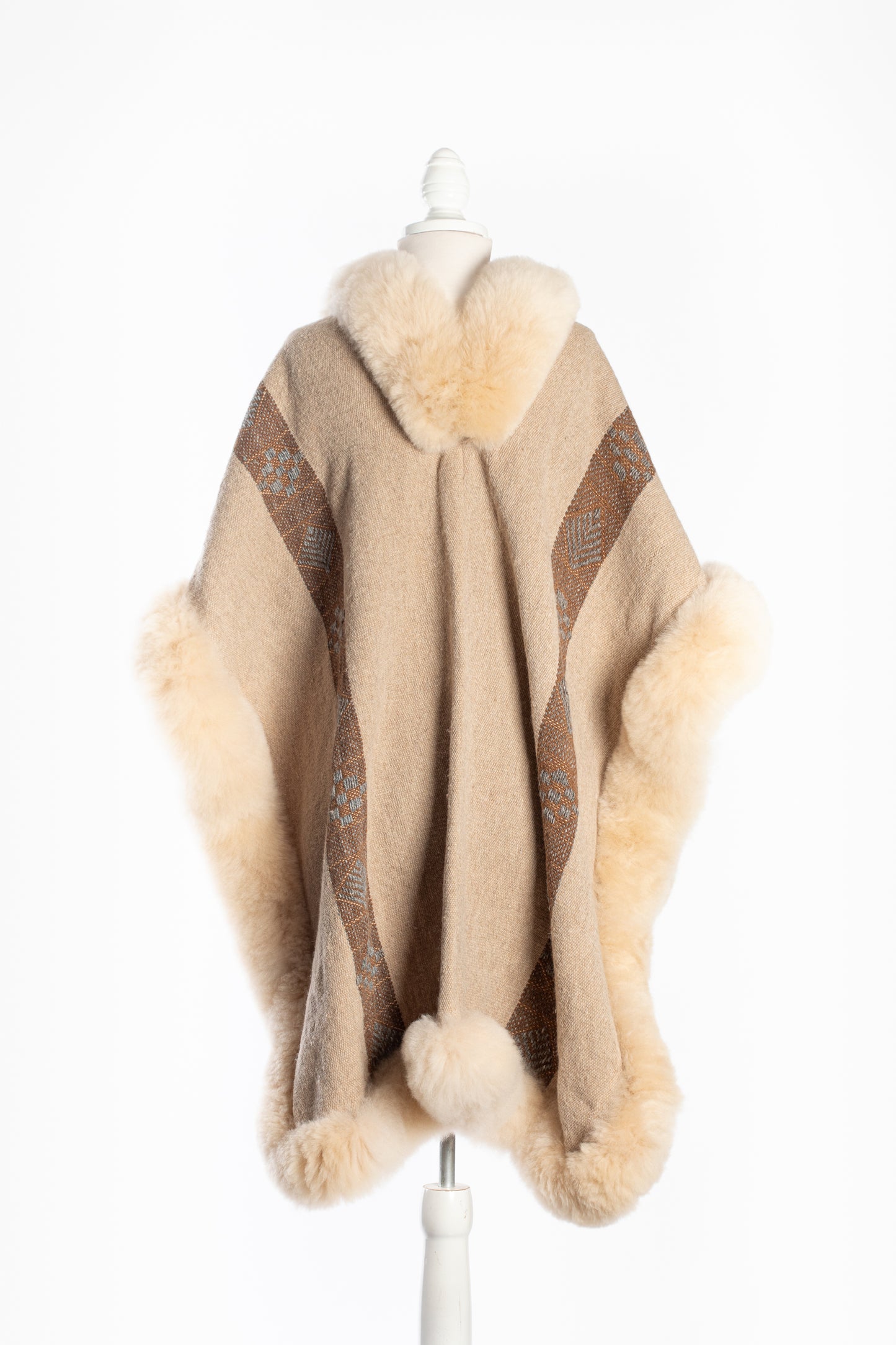 038 | Beige Handwoven Alpaca Cape