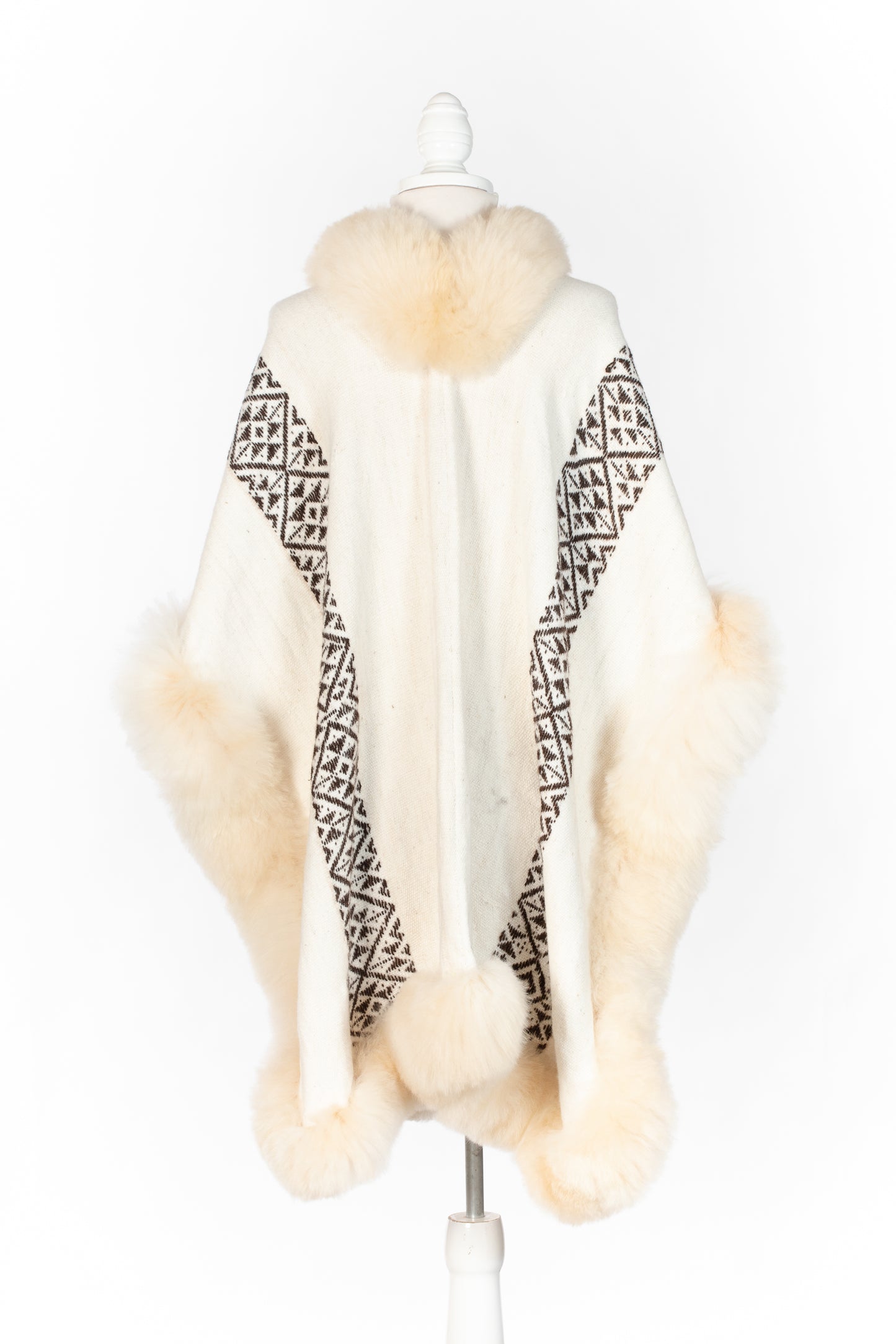 023 | Cream Handwoven Alpaca Cape