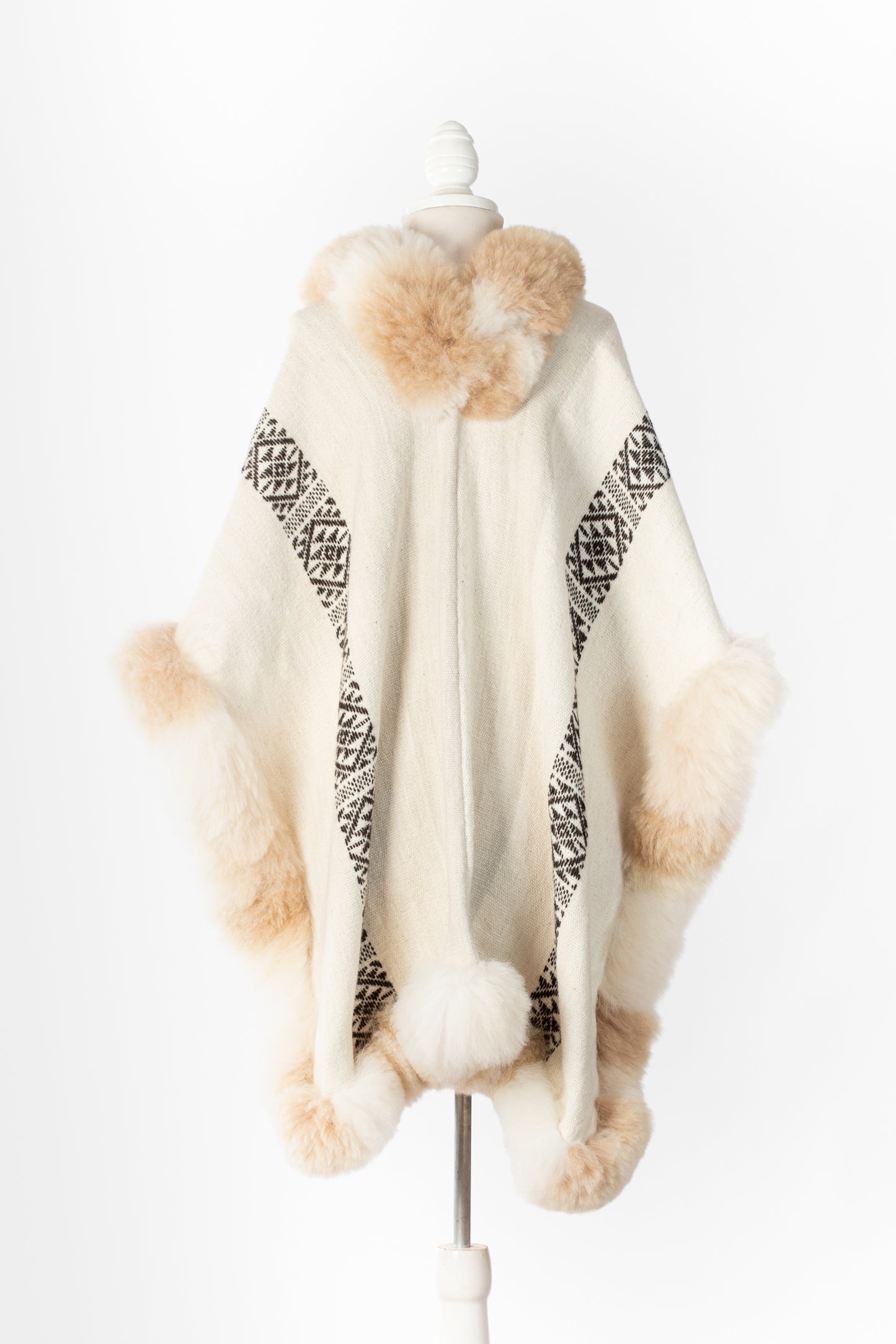 057 | Cream Handwoven Alpaca Cape