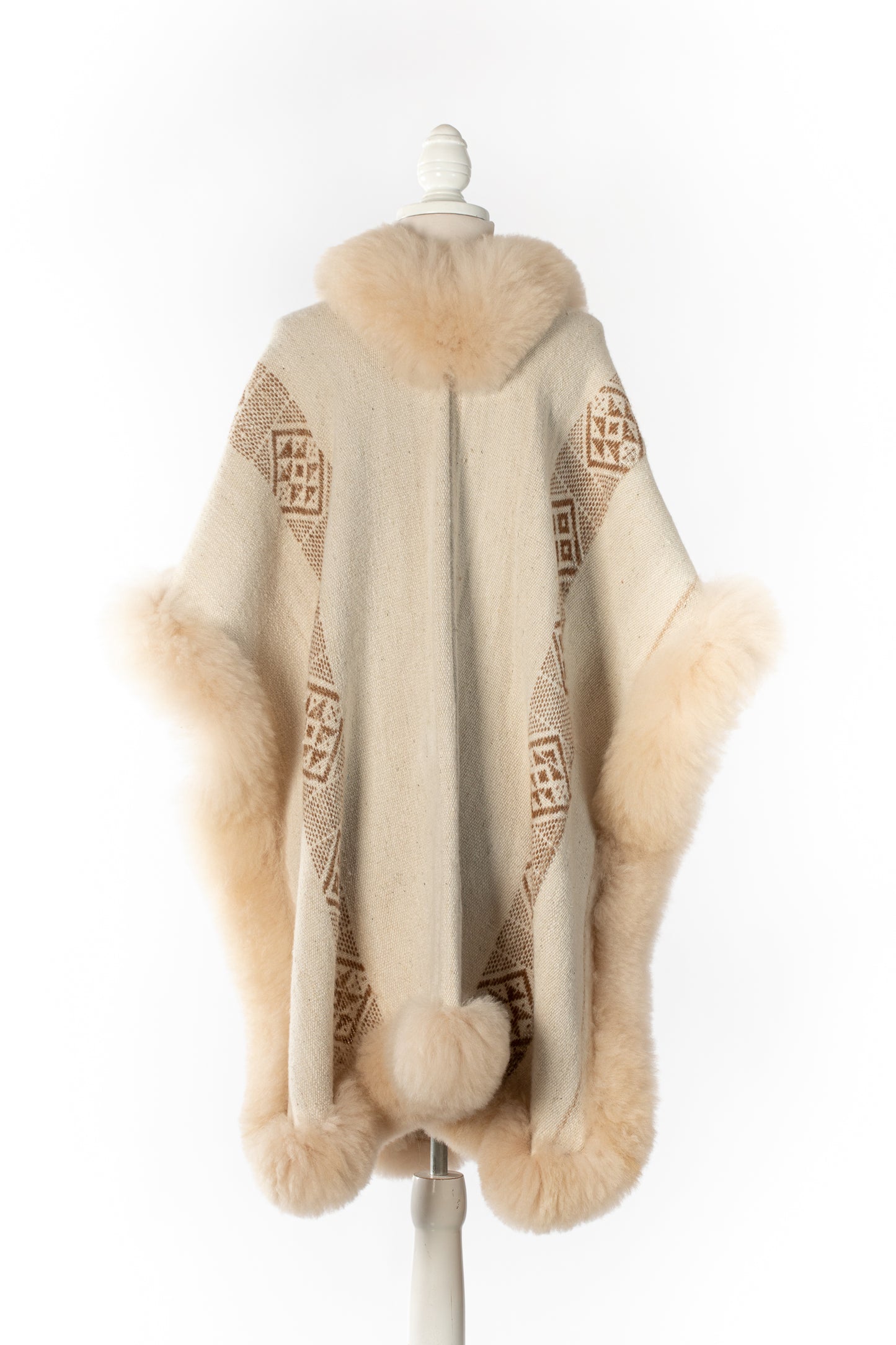 030 | Cream Handwoven Alpaca Cape